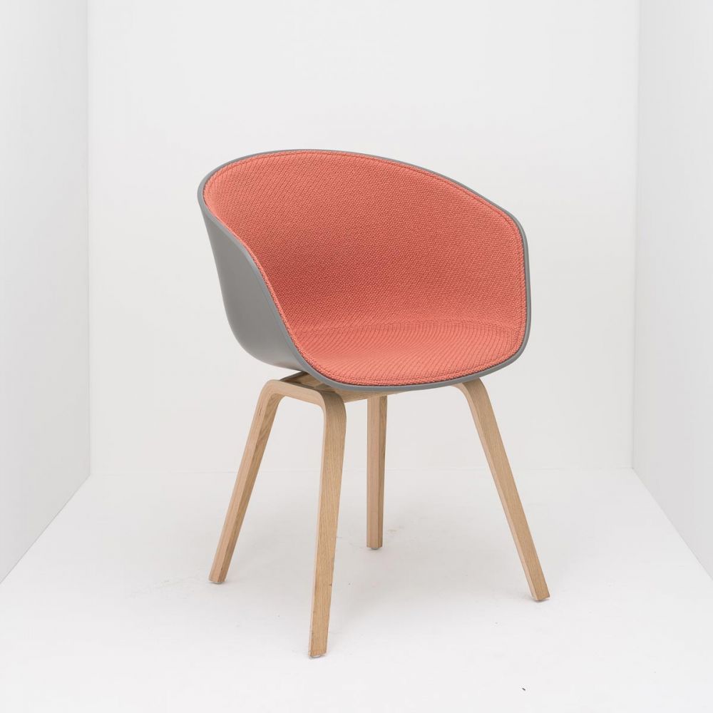 Sitzschale: Kunststoff, Sitzschale: Polster Stoff, Gestell: Holz, Gestell: Eiche